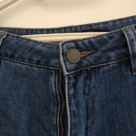 Forever 21 ripped boyfriend jeans - Picture 5 of 5